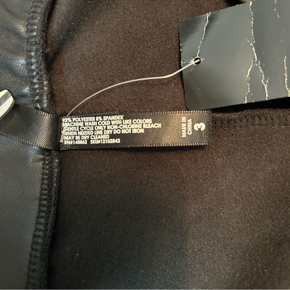 Torrid Full Length Signature Waist Black Faux Leather Legging Sz.3/3x/22-24 - Picture 10 of 11